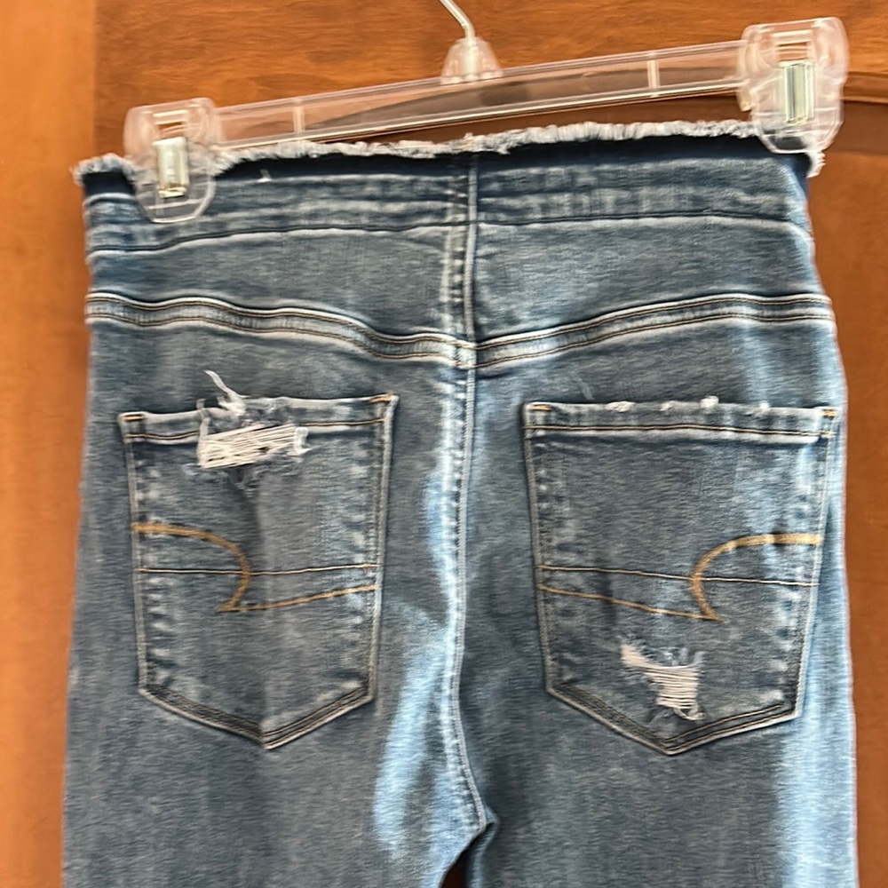 American Eagle Outfitters Blue Super High Rise Jeggings Skinny Distressed sz 4